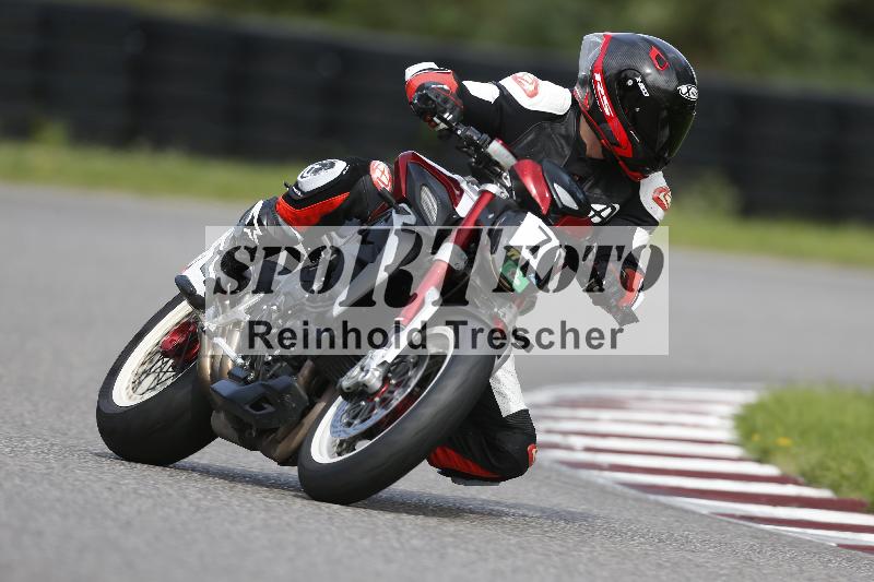 /53 16.09.2025 Track Day Domi Aegerter ADR/Gruppe gruen/7